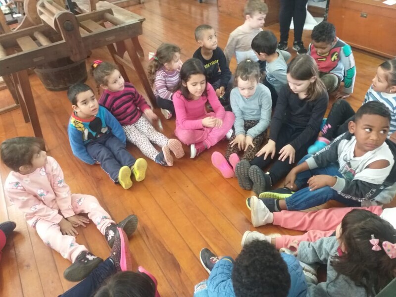 museu-publico-municipal-recebe-alunos
